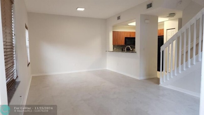 4919 Schooner Dr in Fort Lauderdale, FL - Building Photo - Building Photo