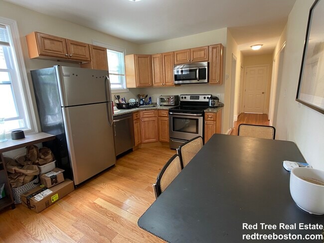 6 Nashua St, Unit 2