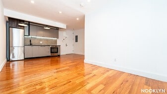 620 Parkside Ave, Unit 1b in Brooklyn, NY - Building Photo