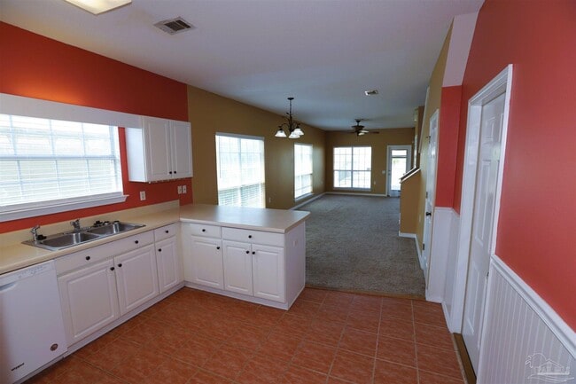 4006 Glenway Dr in Pensacola, FL - Building Photo - Building Photo
