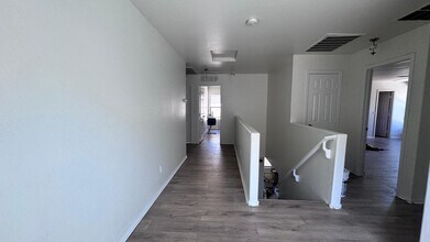 1820 E Parkside Ln in Phoenix, AZ - Building Photo - Building Photo