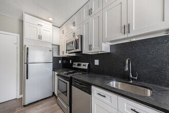 4 W Arkansas Ave-Unit -4 W Arkansas Ave - Unit 2 in Denver, CO - Building Photo - Building Photo