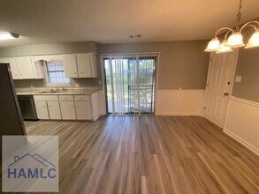 300 Robinson Loop in Richmond Hill, GA - Building Photo - Building Photo