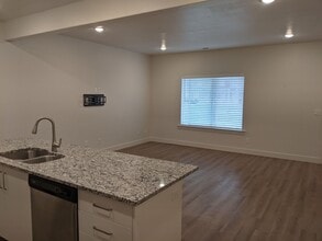 448 S 1580 E in Hyrum, UT - Building Photo - Building Photo
