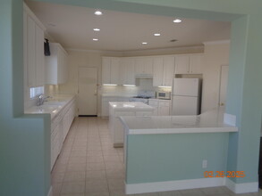 42327 42nd St W in Quartz Hill, CA - Building Photo - Building Photo