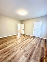 381 Jefferson St in Rochester, PA - Foto de edificio - Building Photo