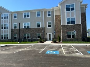 The Sanctuary on Edwards in Elsmere, KY - Foto de edificio - Building Photo