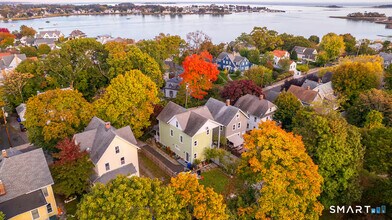 27 Quintard Ave in Norwalk, CT - Building Photo - Building Photo