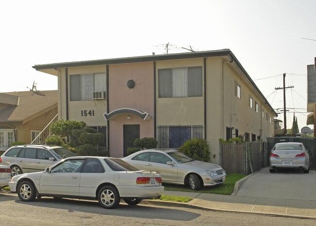 1541 2nd Ave in Los Angeles, CA - Foto de edificio - Building Photo