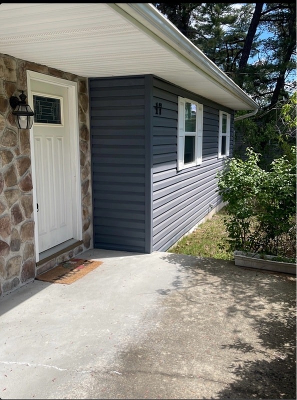 property at 17 Chippewa Trail