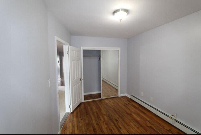 48 W 55th St in Bayonne, NJ - Building Photo - Building Photo