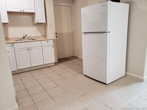 1235 Bank St in Waterbury, CT - Building Photo - Building Photo