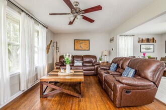 204 Edgewater Dr in Mount Juliet, TN - Foto de edificio - Building Photo