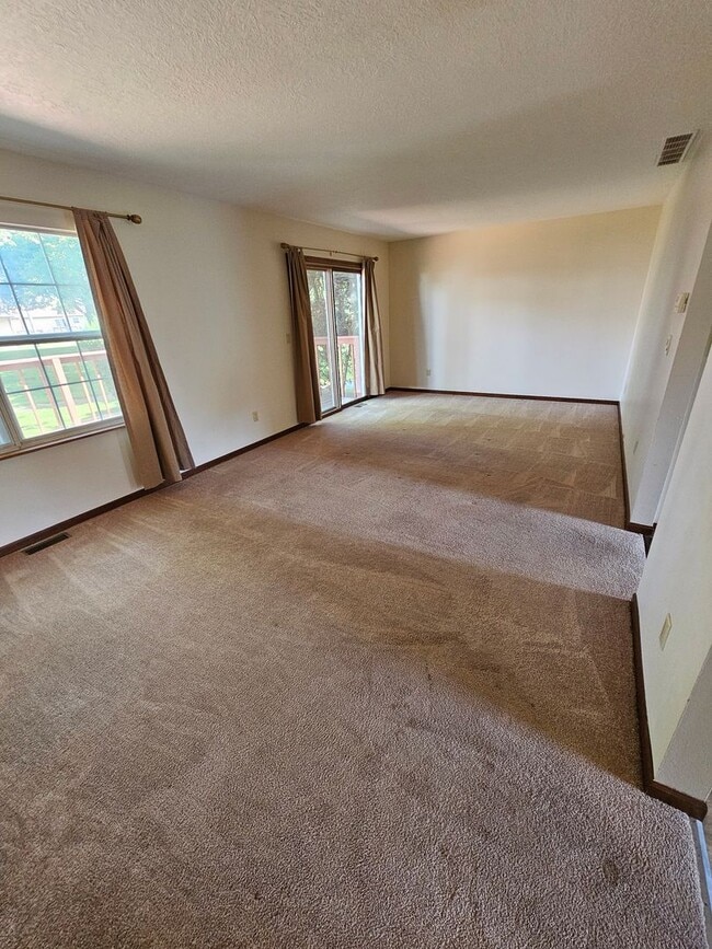 5 Augusta Dr in Bowling Green, OH - Building Photo - Building Photo