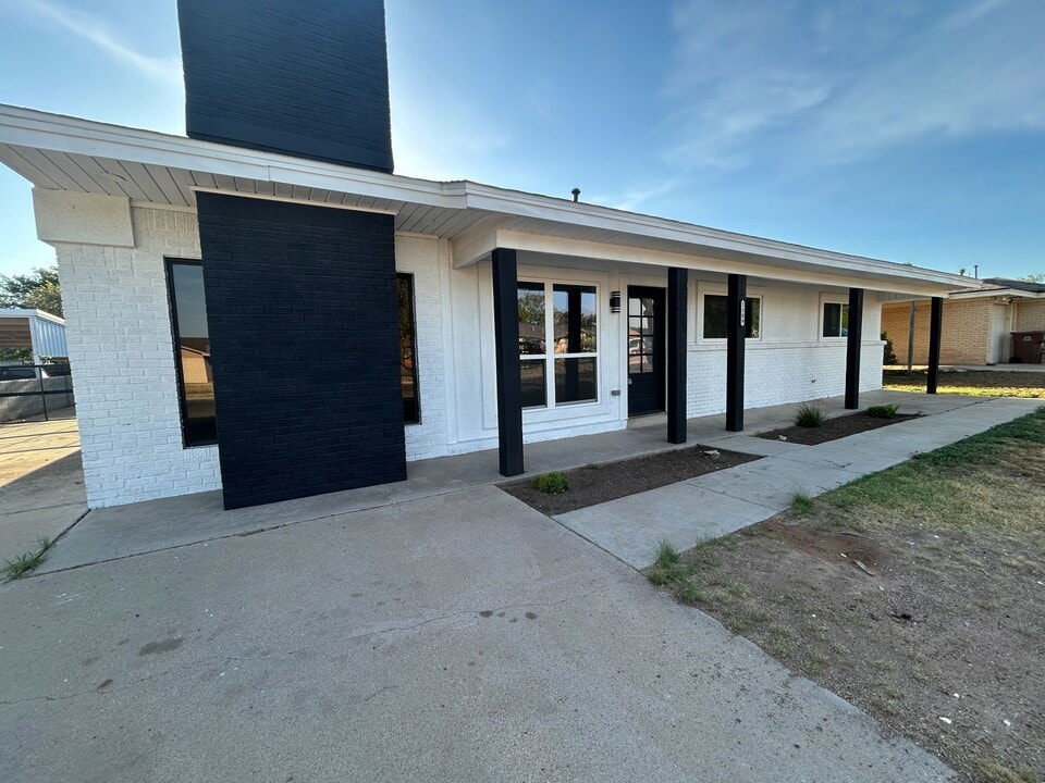 2509 Larry Dr in Big Spring, TX - Building Photo