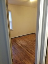 25180 Tecla Ave in Warren, MI - Building Photo