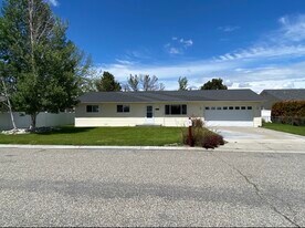 3227 Lynn Ave in Billings, MT - Building Photo