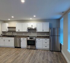 144 N Main St in Douglassville, PA - Building Photo