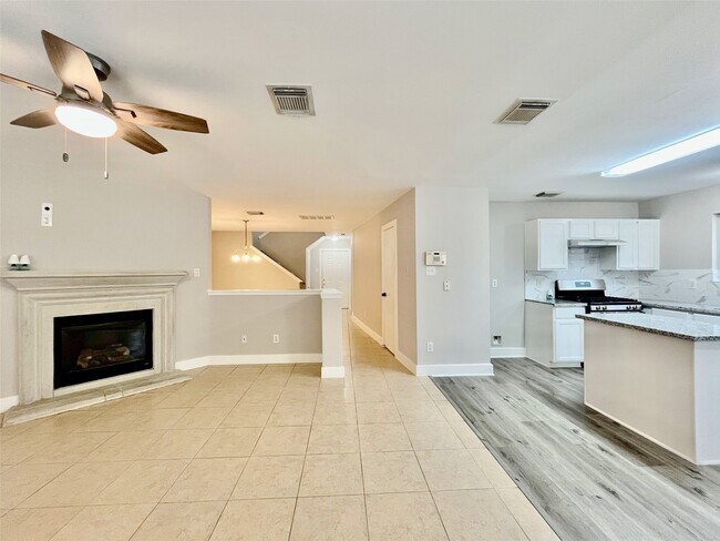 1511 Nichole Woods Dr in Houston, TX - Building Photo - Building Photo