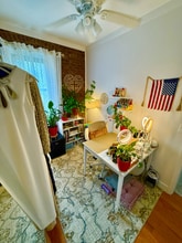 21-57-57 33rd St in Queens, NY - Foto de edificio - Building Photo