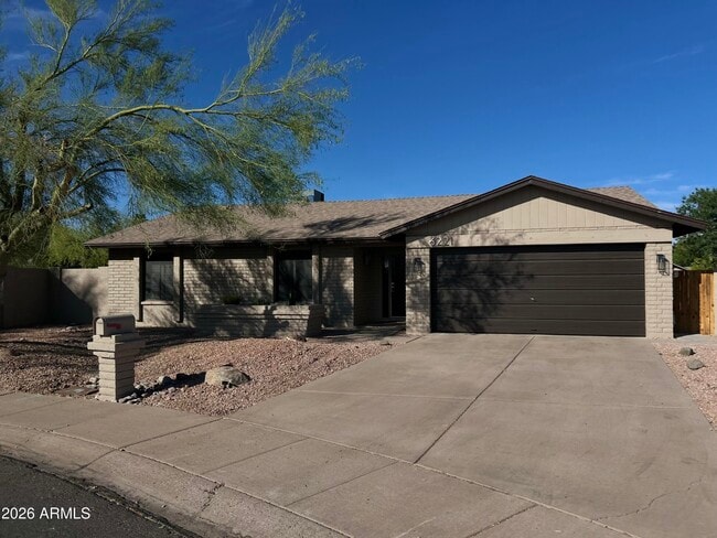 property at 6221 E Gelding Dr