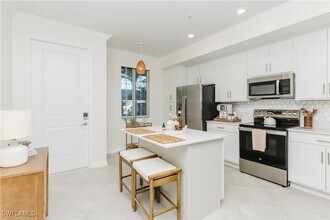 5555 Double Eagle Cir, Unit 3914 in Ave Maria, FL - Foto de edificio - Building Photo