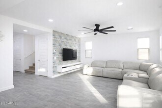 2353 E Castanets Dr in Gilbert, AZ - Building Photo - Building Photo