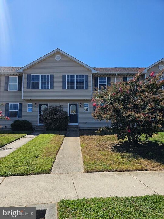 45 Bay Hill Ln in Magnolia, DE - Foto de edificio