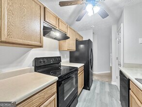 400 Crestfield Cir in Covington, GA - Building Photo - Building Photo