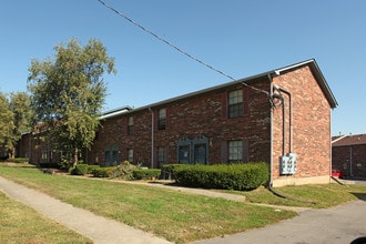 Rosewood Manor in Louisville, KY - Building Photo - Building Photo