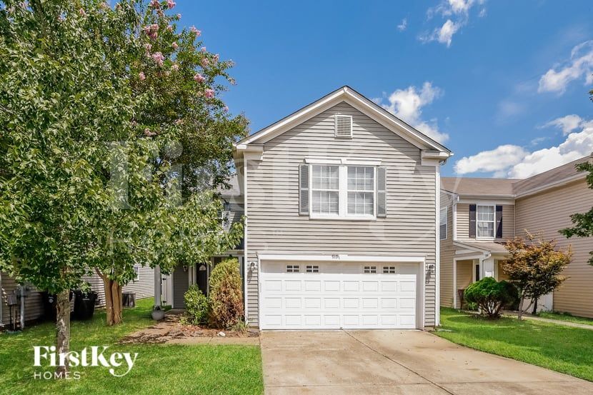 919 Littleton Dr in Concord, NC - Foto de edificio