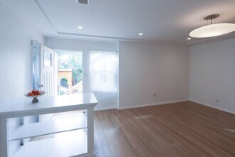 2420 Teviot St in Los Angeles, CA - Building Photo - Building Photo