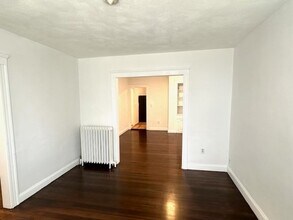 95 Roslindale Ave, Unit 1 in Boston, MA - Building Photo - Building Photo