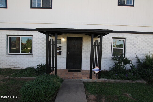 1333 E Flower St in Phoenix, AZ - Building Photo - Building Photo