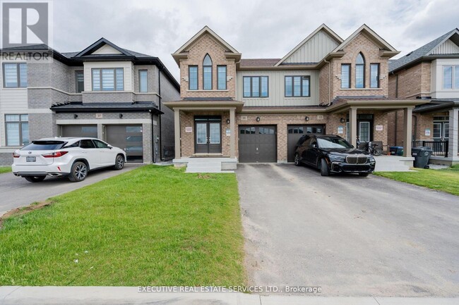 35 Moorhart Cres in Caledon, ON - Building Photo - Building Photo