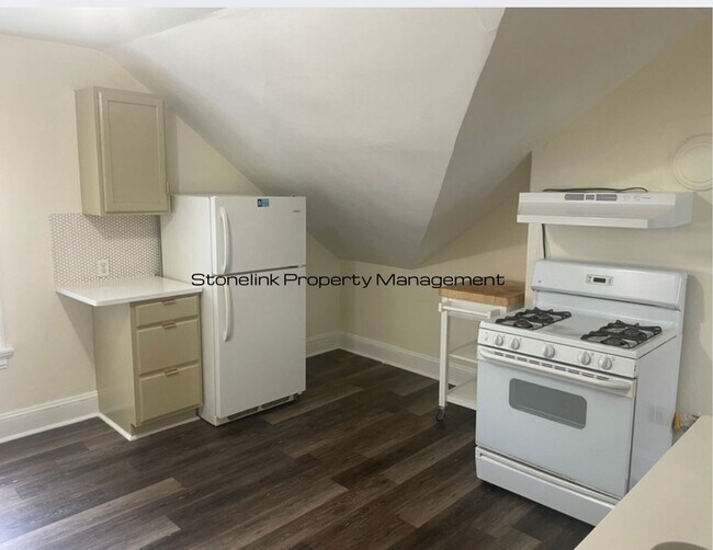 61 Douglas Ave in Providence, RI - Building Photo - Building Photo