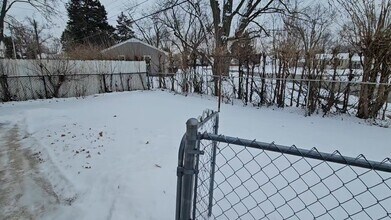 6209 Pleasant Ave in Loves Park, IL - Building Photo - Building Photo