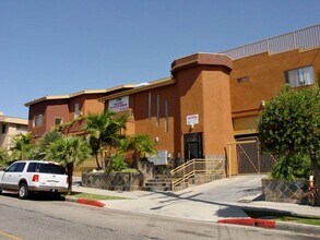 A7R in Inglewood, CA - Building Photo - Building Photo