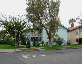 2083 Sprague Ln in Anaheim, CA - Building Photo - Building Photo