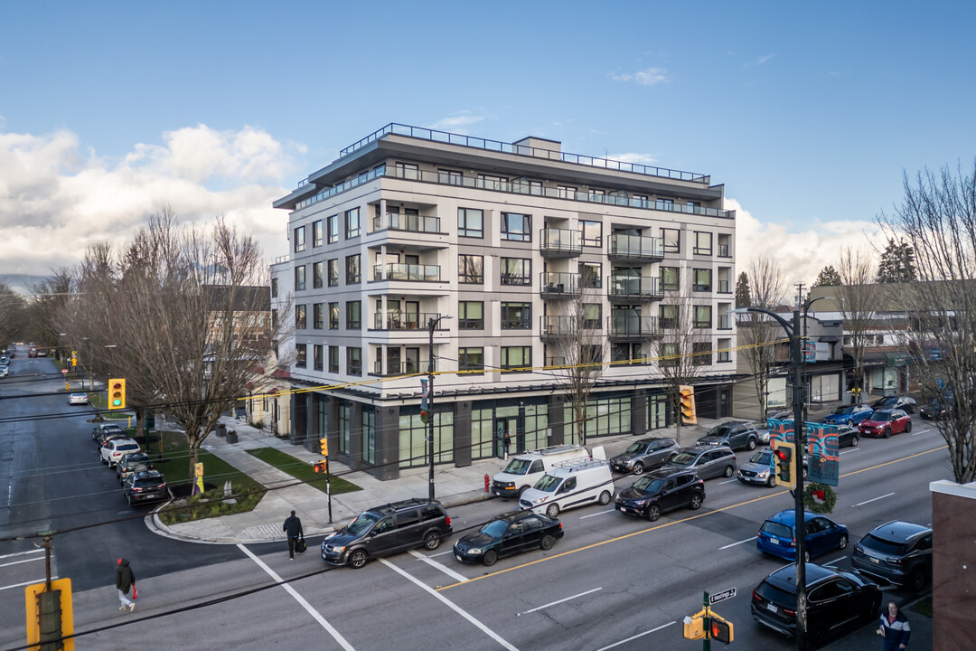 360 @ EastVillage in Vancouver, BC - Building Photo