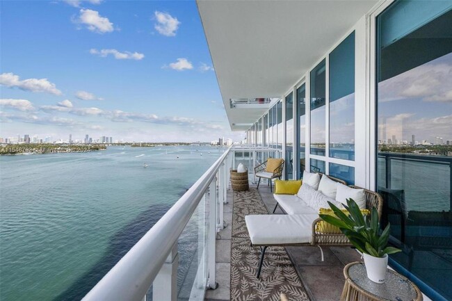 520 West Ave, Unit 1103 in Miami Beach, FL - Building Photo - Building Photo