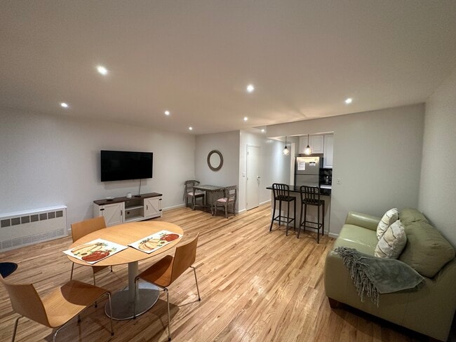 property at 85 Hart St