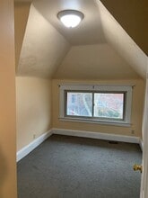 5832 Phillips Ave, Unit #3 in Pittsburgh, PA - Building Photo - Building Photo