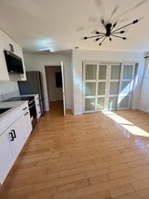 17124 Horace St, Unit 2 in Los Angeles, CA - Building Photo - Building Photo
