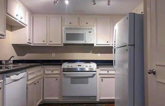 1919 Portsmouth St in Houston, TX - Building Photo - Building Photo