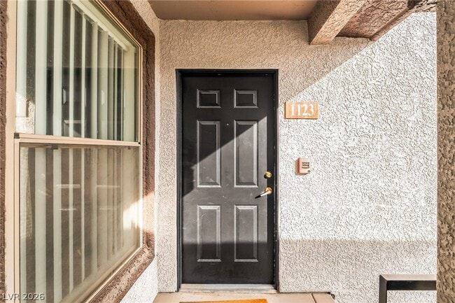 property at 45 Maleena Mesa St