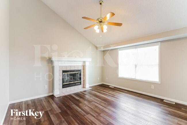 408 Preakness Dr in Raymore, MO - Building Photo - Building Photo