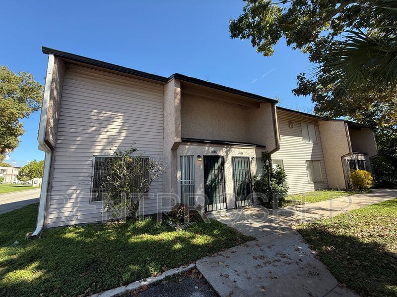 4046 Shakespeare Rd in Orlando, FL - Building Photo