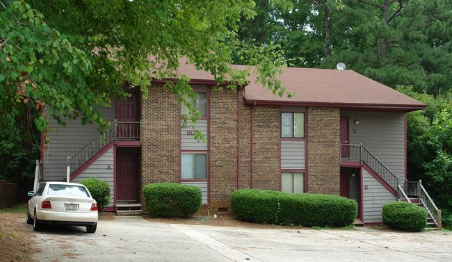 912 Hearthridge Rd in Raleigh, NC - Building Photo - Building Photo