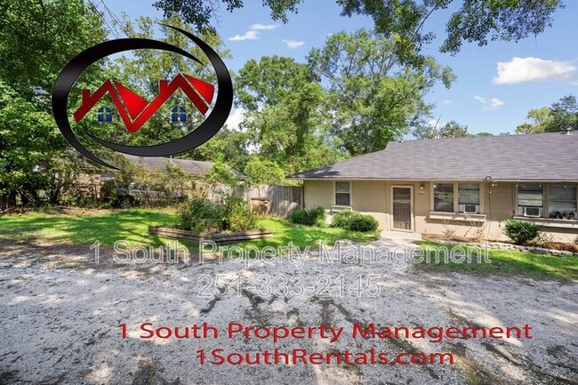 2366 White St in Mobile, AL - Building Photo - Building Photo